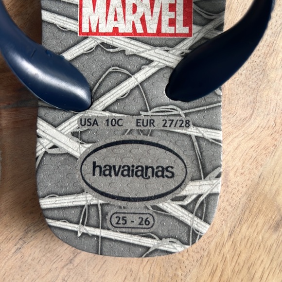 HAVAIANAS Spider-Man Flip Flops - Picture 2 of 4